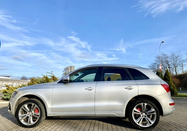 Audi Q5 cena 43900 przebieg: 246232, rok produkcji 2009 z Radków małe 466